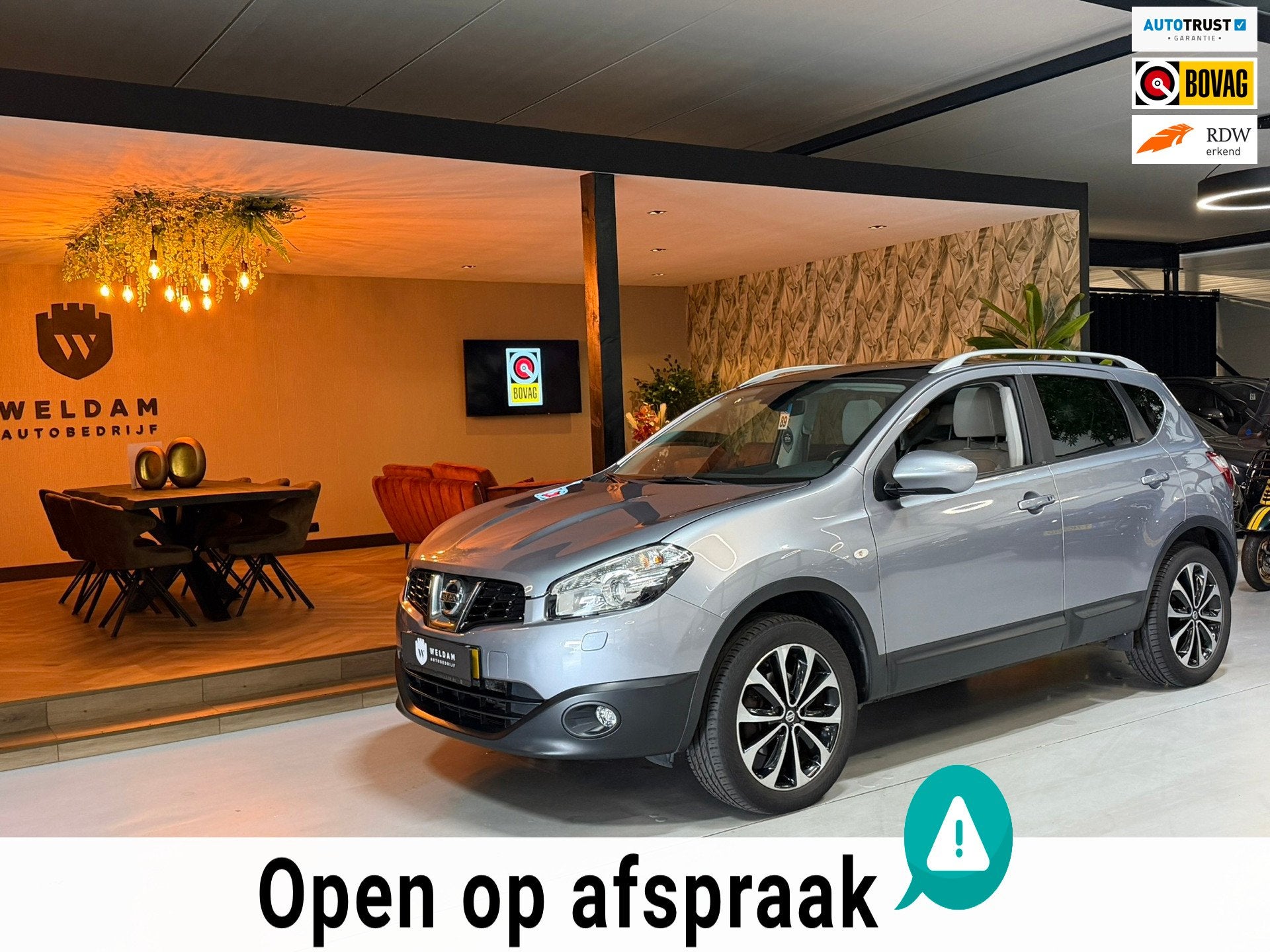 Nissan Qashqai 2.0 Tekna|Trekhaak|Pano|Bose|Leder|Camera|Key, Euro 5, Gebruikt, Beige, 4 cilinders
