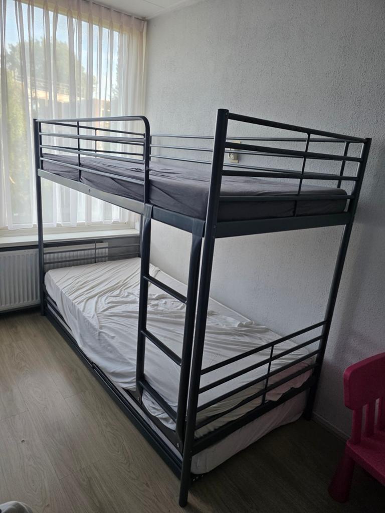 3-persoons stapelbed 200x90 cm, Ophalen