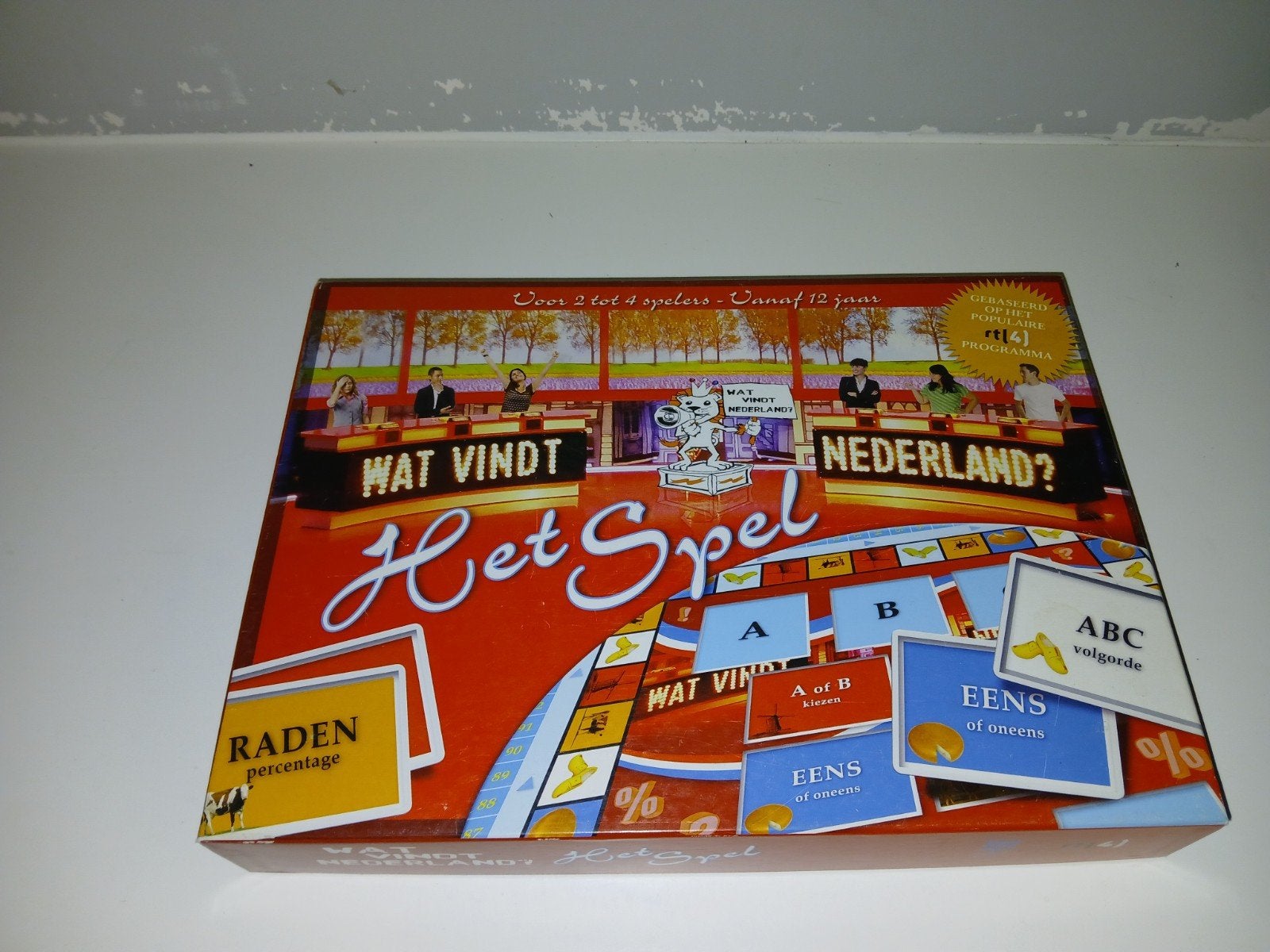 Wat vindt Nederland? Het Spel - Compleet Gezelschapsspel, Ophalen of Verzenden, Gebruikt