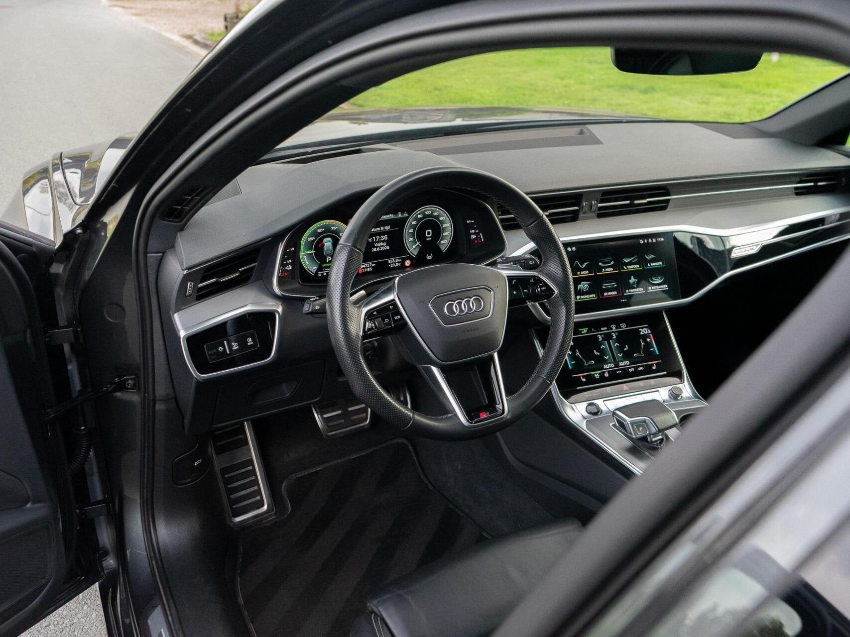 Audi A6 Avant 55 TFSI e quattro Competition|Panoramadak|B&O|, Automaat, Gebruikt, Zwart, 4 cilinders