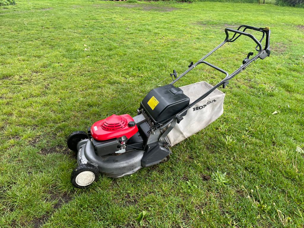 Honda HRD 535 Benzine Grasmaaier met wals, Tuin en Terras, Grasmaaiers, Ophalen, Cirkelmaaier, Gebruikt, 50 cm of meer