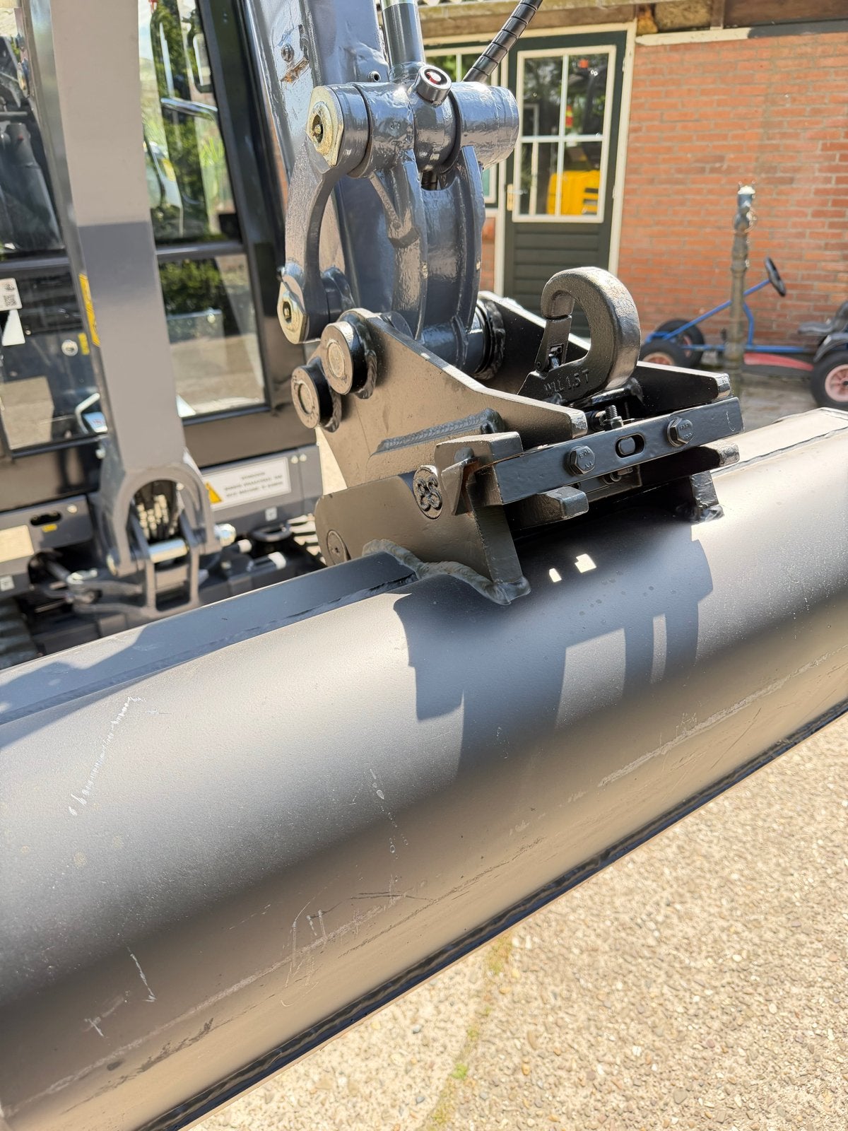 Demo Eurotrac HE18 Kraan met 12 draaiuren en 3 bakken, Ophalen of Verzenden, Graafmachine