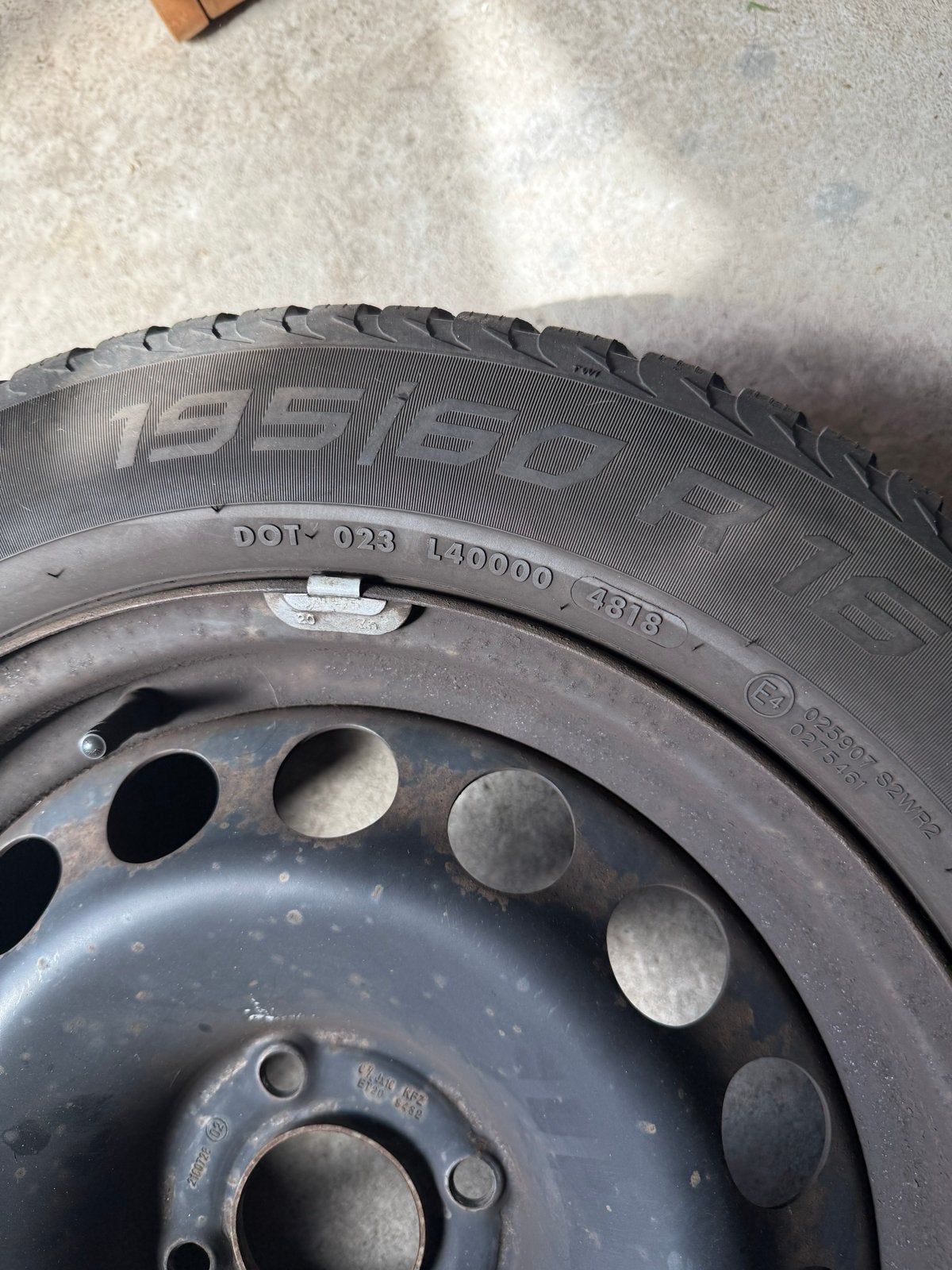 Vredestein Wintrac 195/60 R16 winterbanden op stalen velg, Auto-onderdelen, Banden en Velgen, Banden en Velgen, Winterbanden, 16 inch