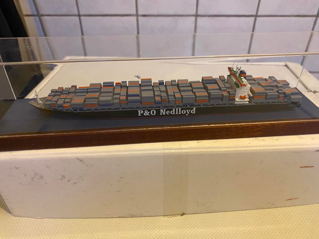 1:1250 containerschip “P&O STUYVESANT-30cmL werfpromo model-, Verzamelen, Scheepvaart, Ophalen of Verzenden, Schaalmodel