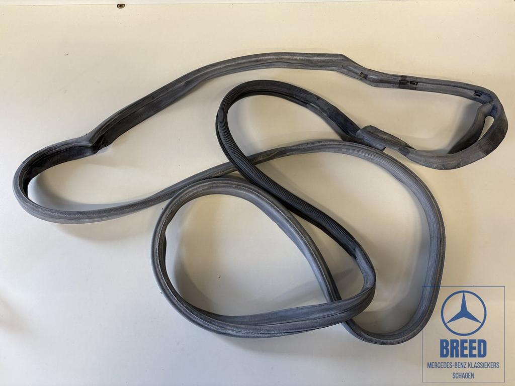 Deurrubber linksachter voor Mercedes-Benz W123 origineel, Auto-onderdelen, -, Nieuw, Ophalen of Verzenden, -