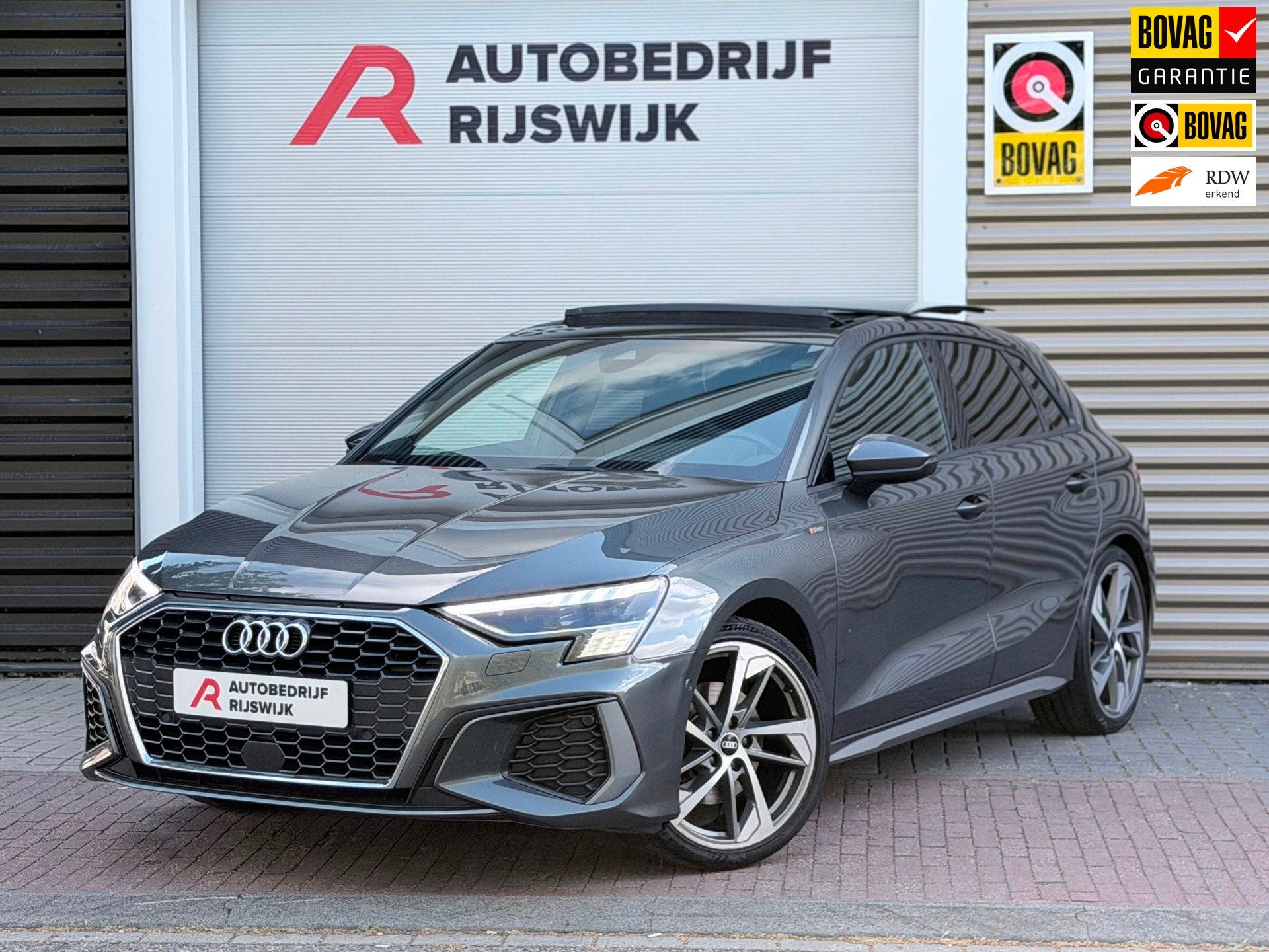 Audi A3 Sportback 35 TFSI S-Line Pano/Matrix/AppleCarPlay, Auto's, 4 cilinders, 150 pk, Alcantara, Bedrijf