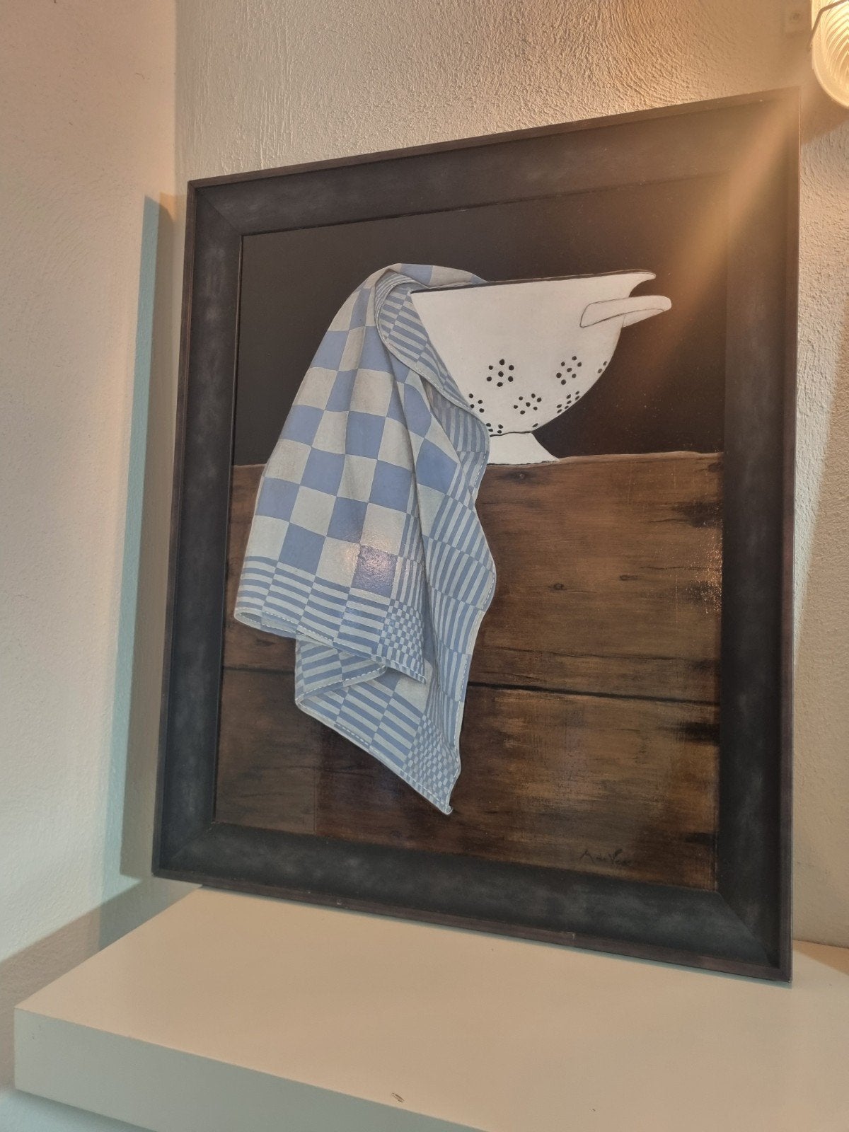 Olieverfschilderij: Theedoek in Vergiet - Stilleven, Antiek en Kunst, Ophalen of Verzenden, Klassiek, Ingelijst, Paneel