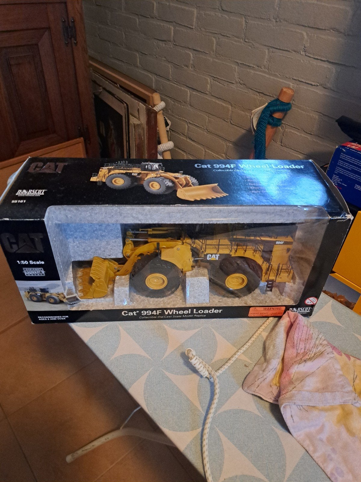 CAT 994F Wiellader 1:50 Schaal Model - Nieuw in Doos, Hobby en Vrije tijd, Ophalen of Verzenden, Nieuw