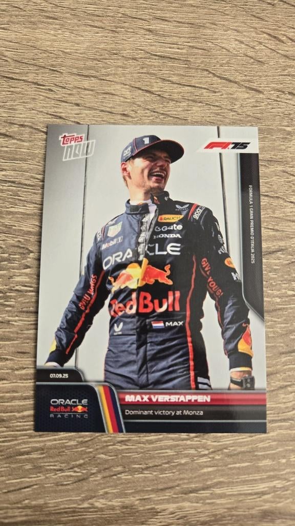 2025 F1 Topps Now #60 Max Verstappen - Dominant Victory, Hobby en Vrije tijd, Verzamelkaartspellen | Overige, Ophalen of Verzenden