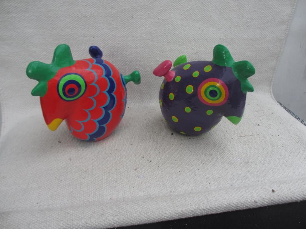 2x beelden KIP veelkleurig Robert Mayr, Ophalen of Verzenden