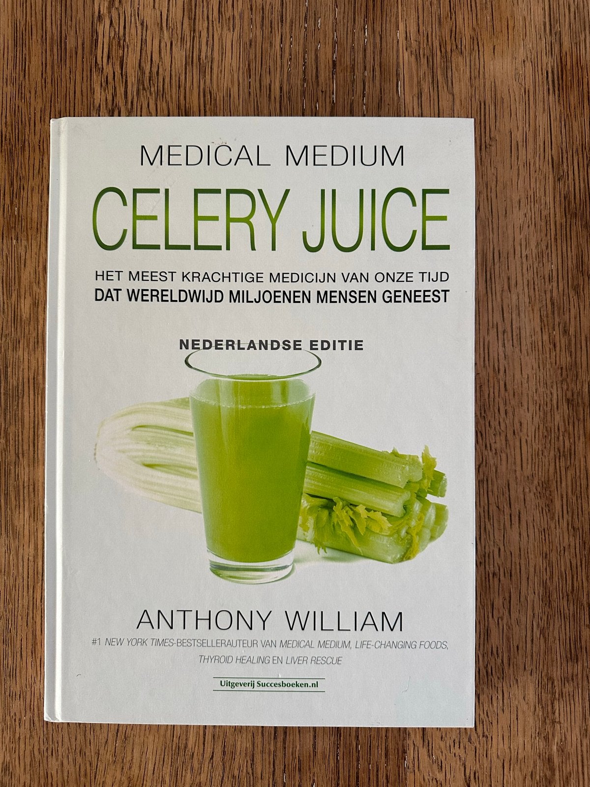 Medical Medium Celery Juice - Anthony William, Boeken, Ophalen of Verzenden, Zo goed als nieuw, Gezondheid en Conditie