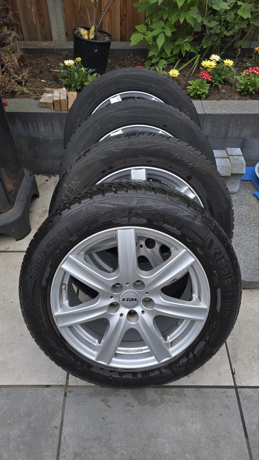 Vredestein Wintrac Pro banden met lichtmetalen velgen, Auto-onderdelen, Ophalen, Banden en Velgen, 17 inch, Winterbanden