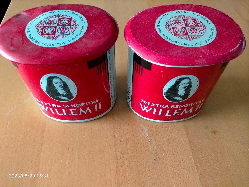 2 willem II blikken, Verzamelen, Ophalen of Verzenden, Tabaksdoos of Verpakking