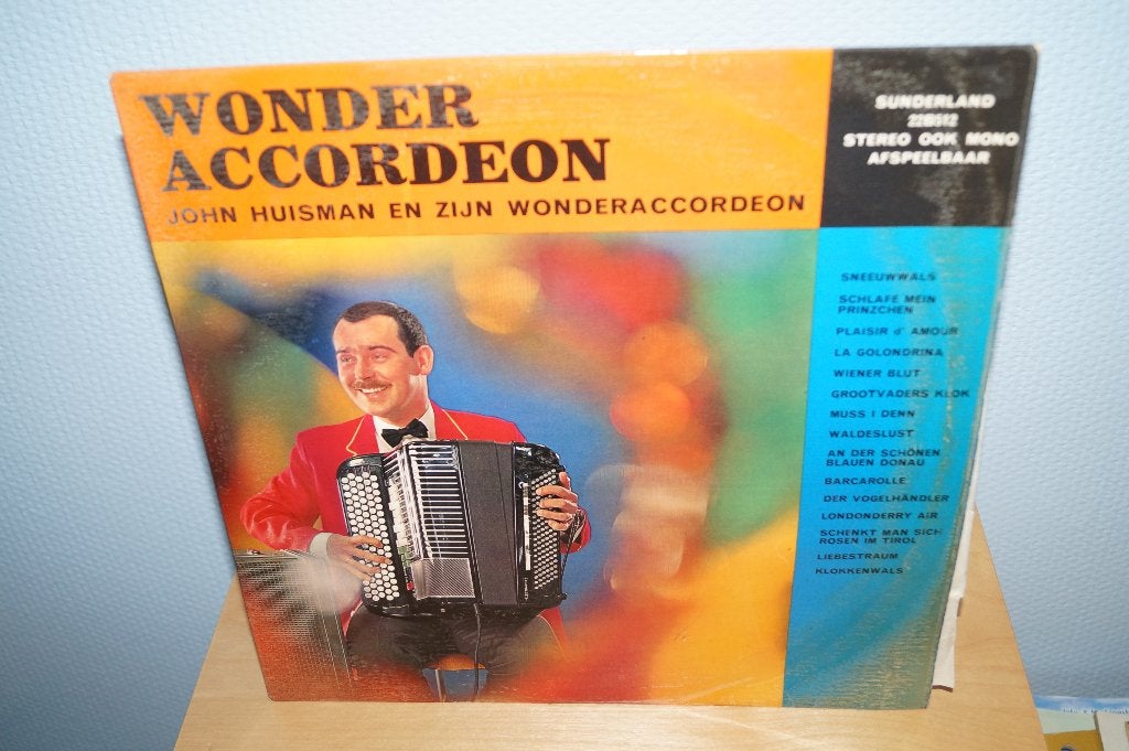 LP John Huisman (John Woodhouse) - Zijn wonderaccordeon, Ophalen, Zo goed als nieuw
