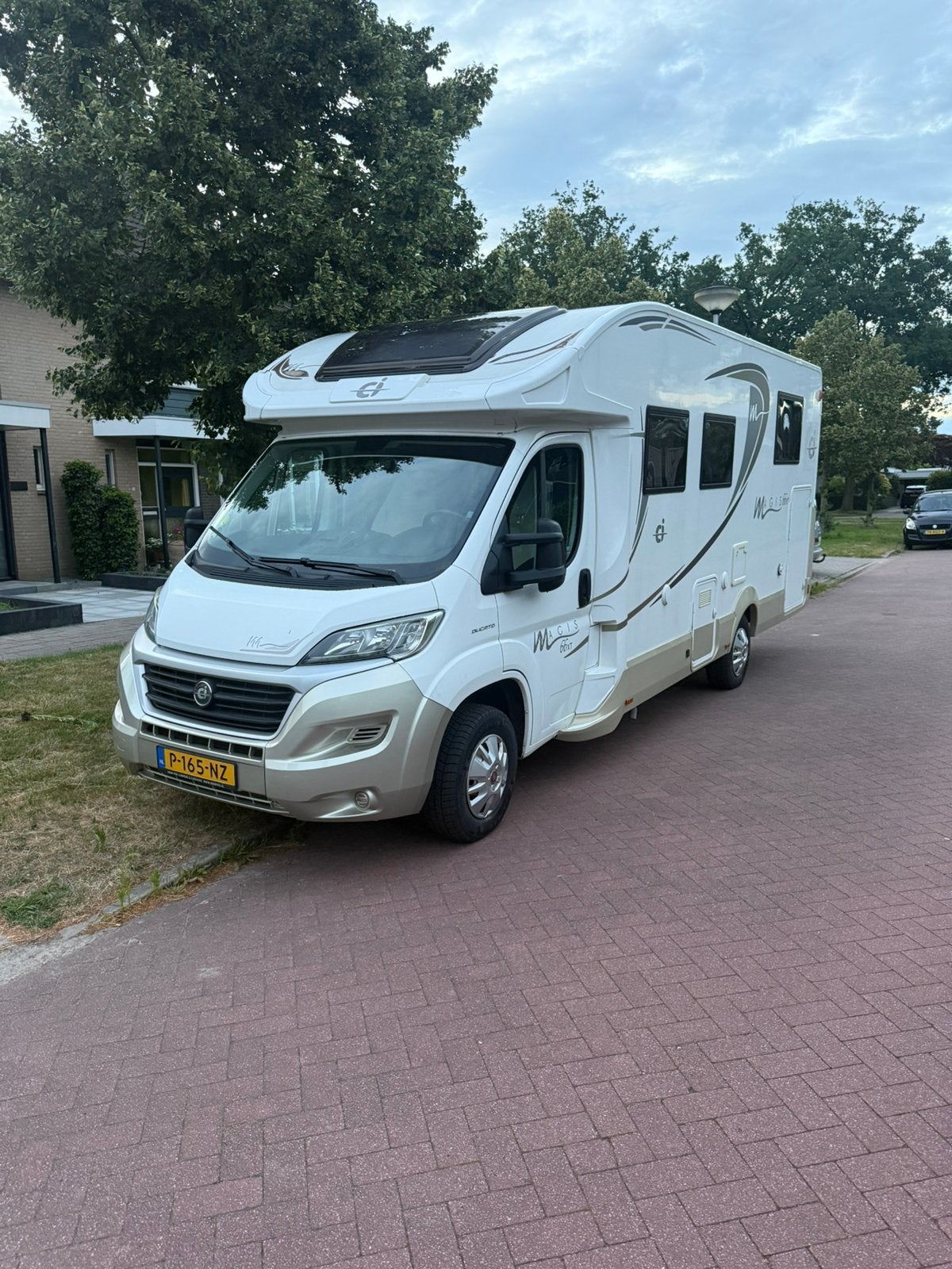 Te koop CI  Camper 2016 57000km, Particulier, 7 tot 8 meter, Half-integraal