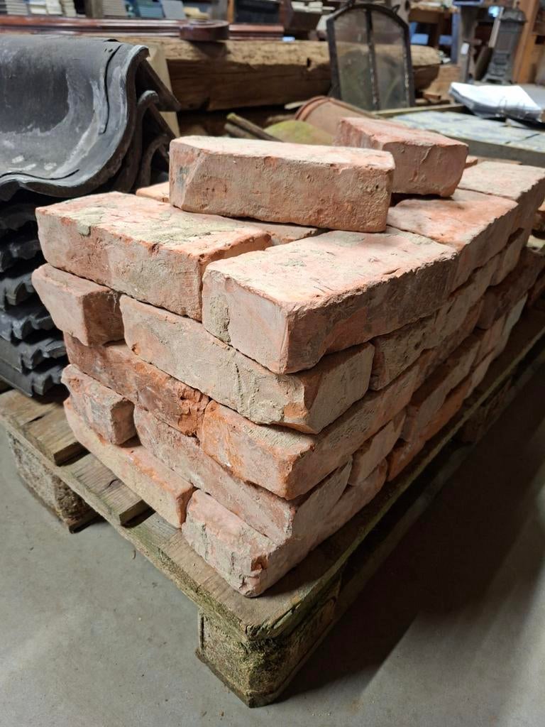 Gebikte Metselstenen - Partij 9500 stuks (20,5x9,5x10 cm), Ophalen