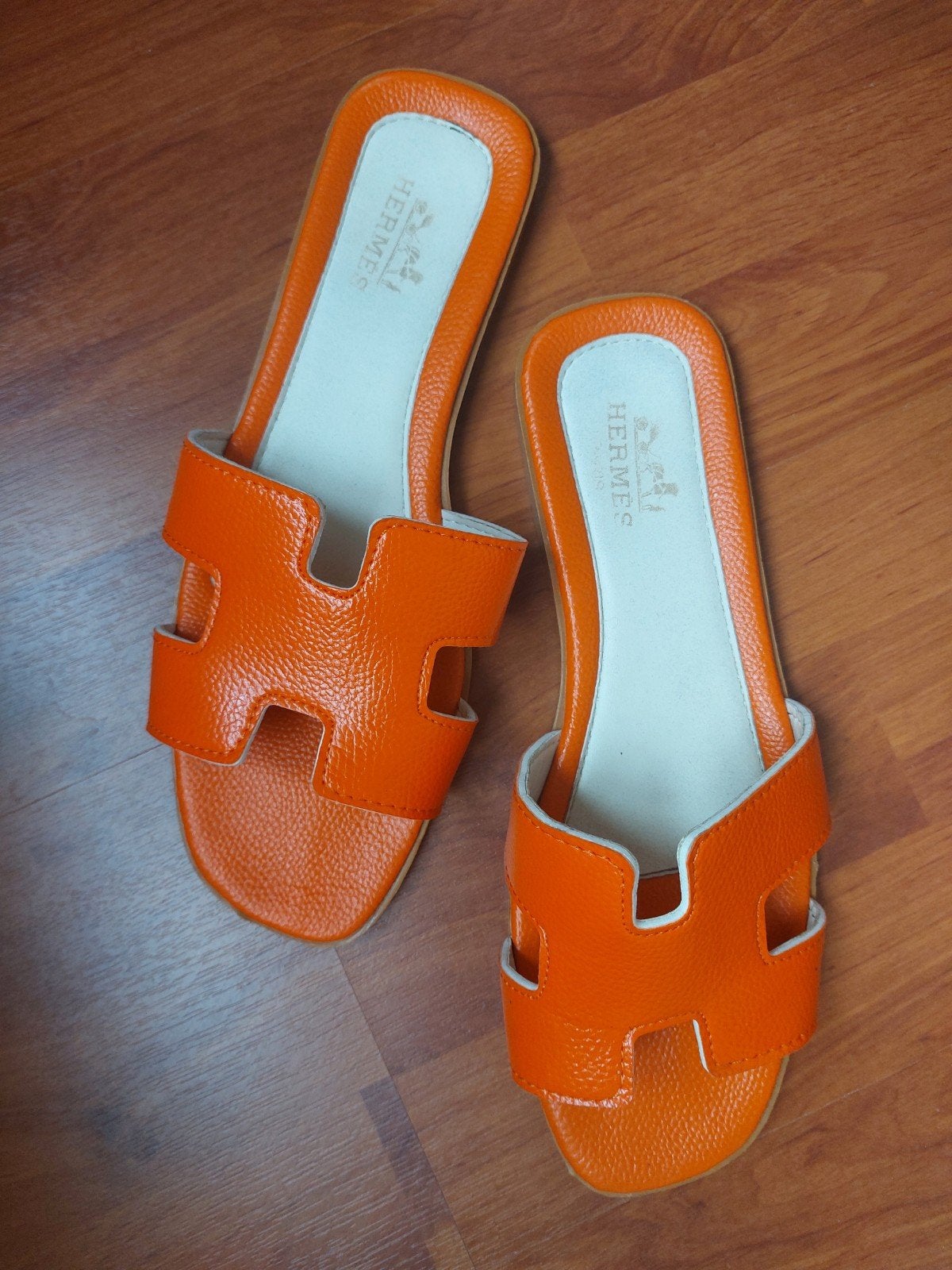 Oranje slippers maat 41, Ophalen of Verzenden, Gedragen, Oranje, Slippers