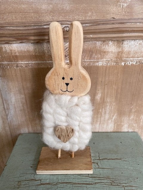 Houten paasdecoratie haas. Haasje van hout en wol. Pasen., Diversen, Pasen, Ophalen, Zo goed als nieuw