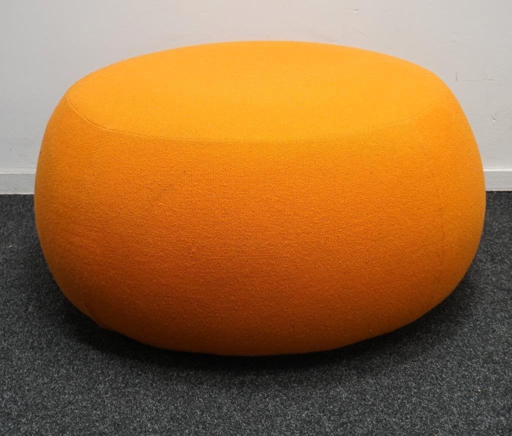 Arper Pix Design Poefen | Oranje | Poefen | Rond, Minder dan 50 cm, Gebruikt, -, -