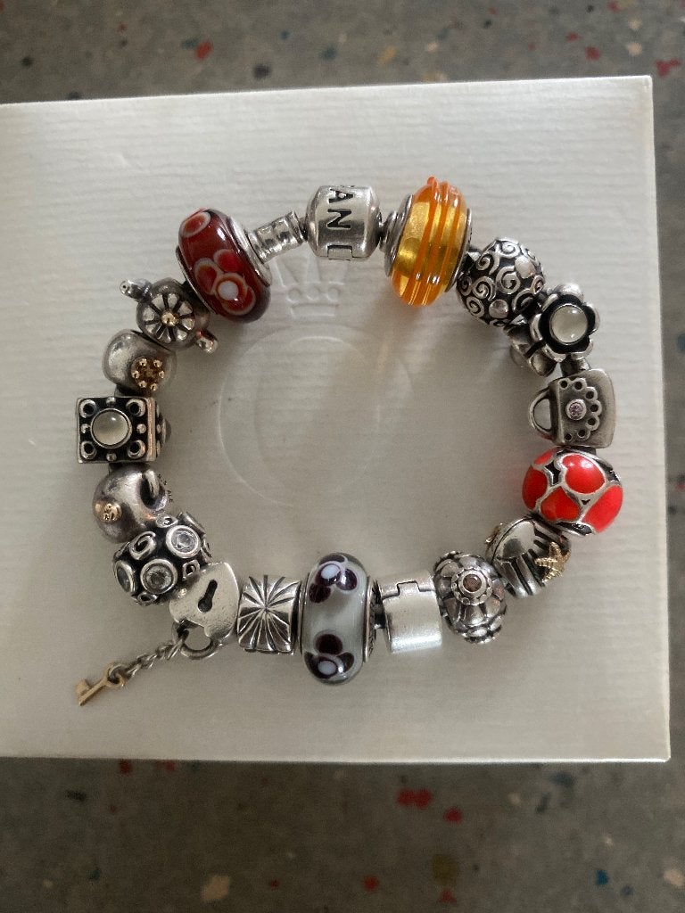 Pandora armband met bedels in zilver en goud, Met edelsteen, Ophalen of Verzenden, Zo goed als nieuw, Zilver