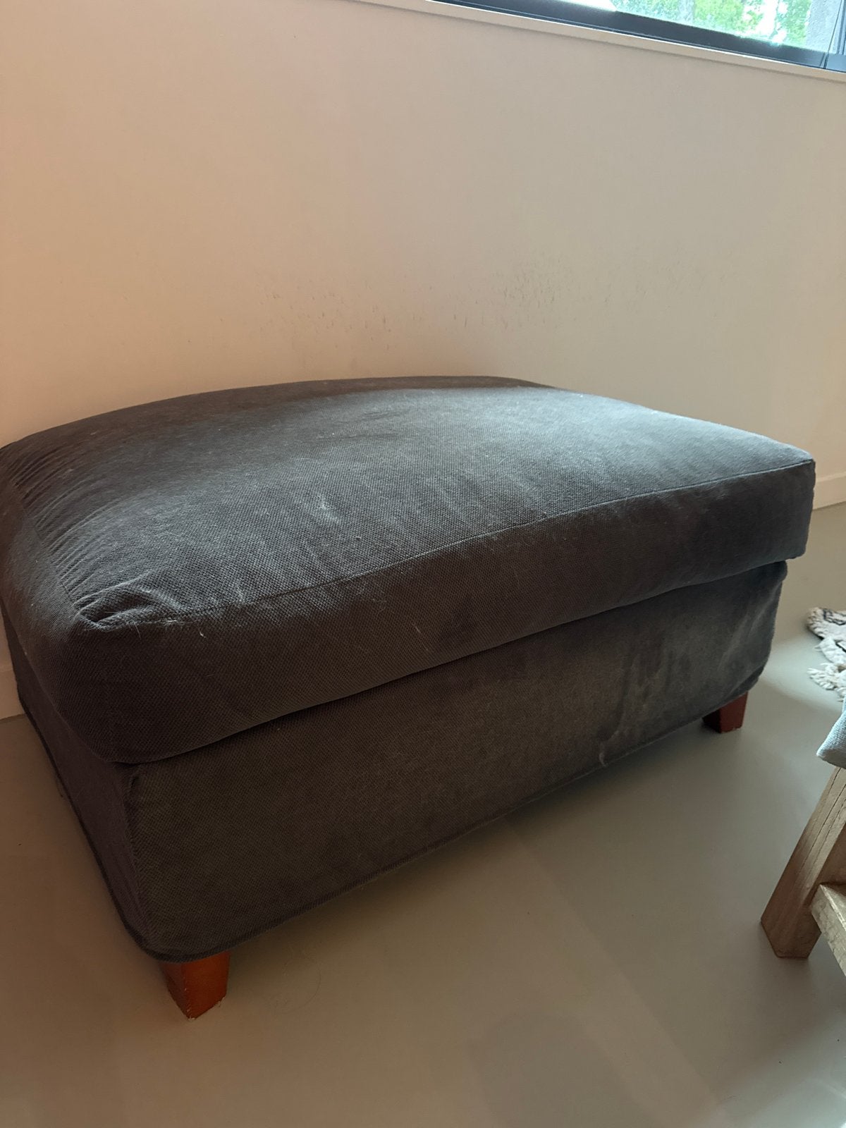 Grote grijze poef 100x72 cm, gratis af te halen, Gebruikt, 100 tot 125 cm, Ophalen of Verzenden, 75 tot 100 cm