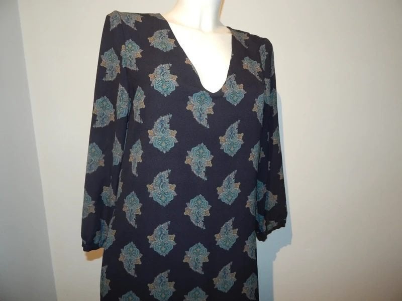 Essentiel Antwerp stylvolle jurk soort paisley print kleur M, Kleding | Dames, Maat 38/40 (M), Zo goed als nieuw, Essentiel Antwerp