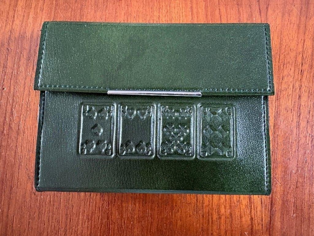 Lederen etui met 2 setjes speelkaarten, Ophalen of Verzenden, Zo goed als nieuw, Speelkaart(en)