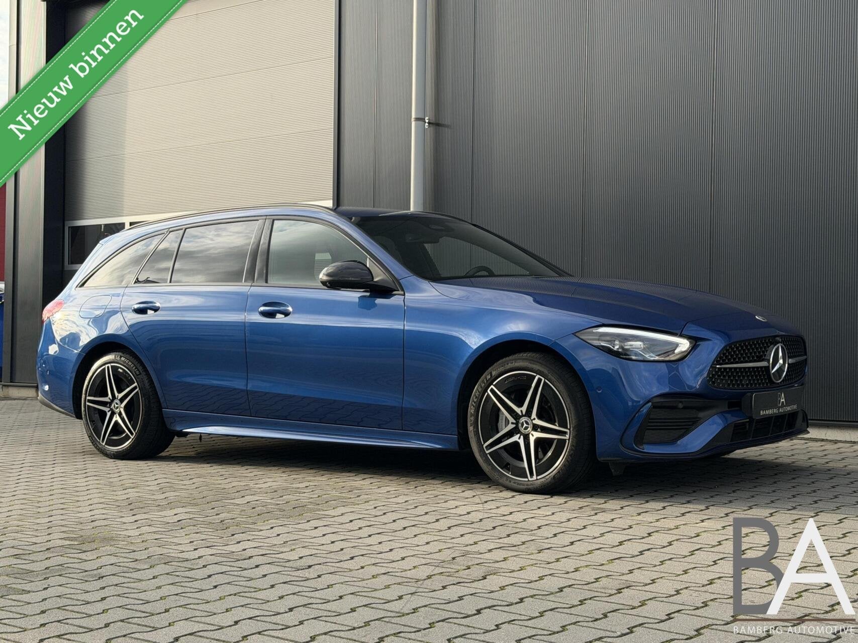 Mercedes C-klasse Estate 300 e AMG trekhaak|Burmester|360, Auto's, Automaat, Dealer onderhouden, Achterwielaandrijving, Gebruikt
