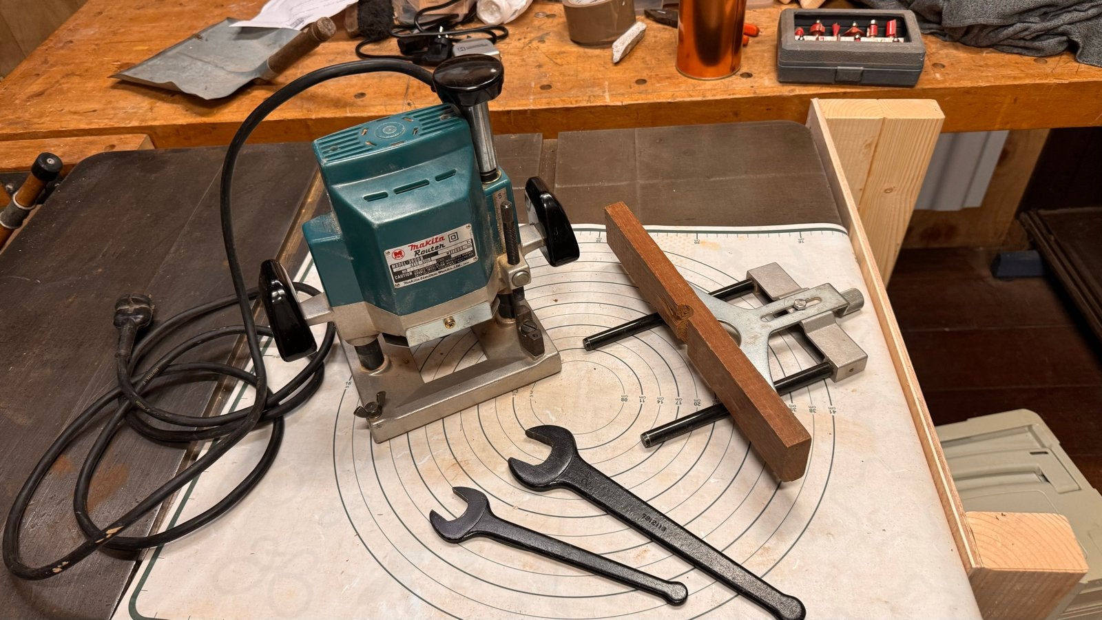 Makita 3600B Bovenfrees met accessoires, Ophalen, Gebruikt