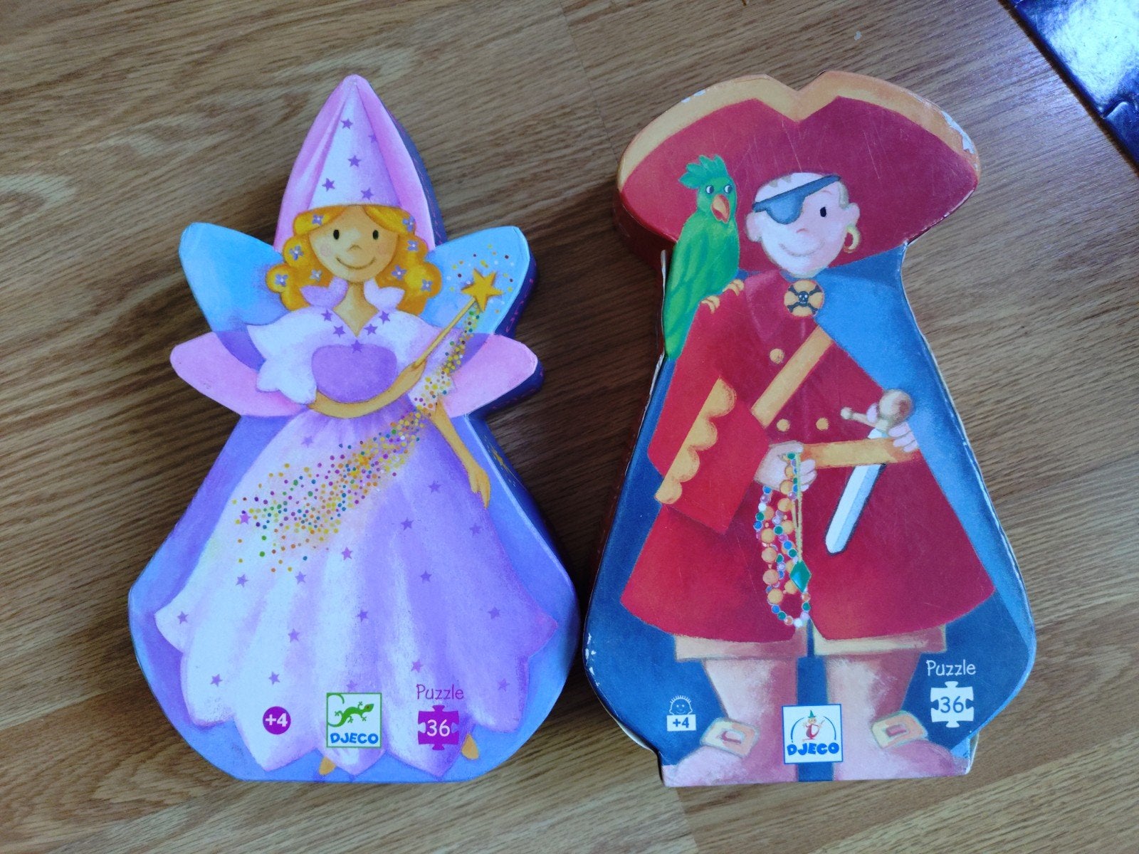 Djeco Puzzels: Fee en Eenhoorn+Piraat en Schat (2x36 stukje, Ophalen of Verzenden, 10 tot 50 stukjes, Gebruikt, 4 tot 6 jaar