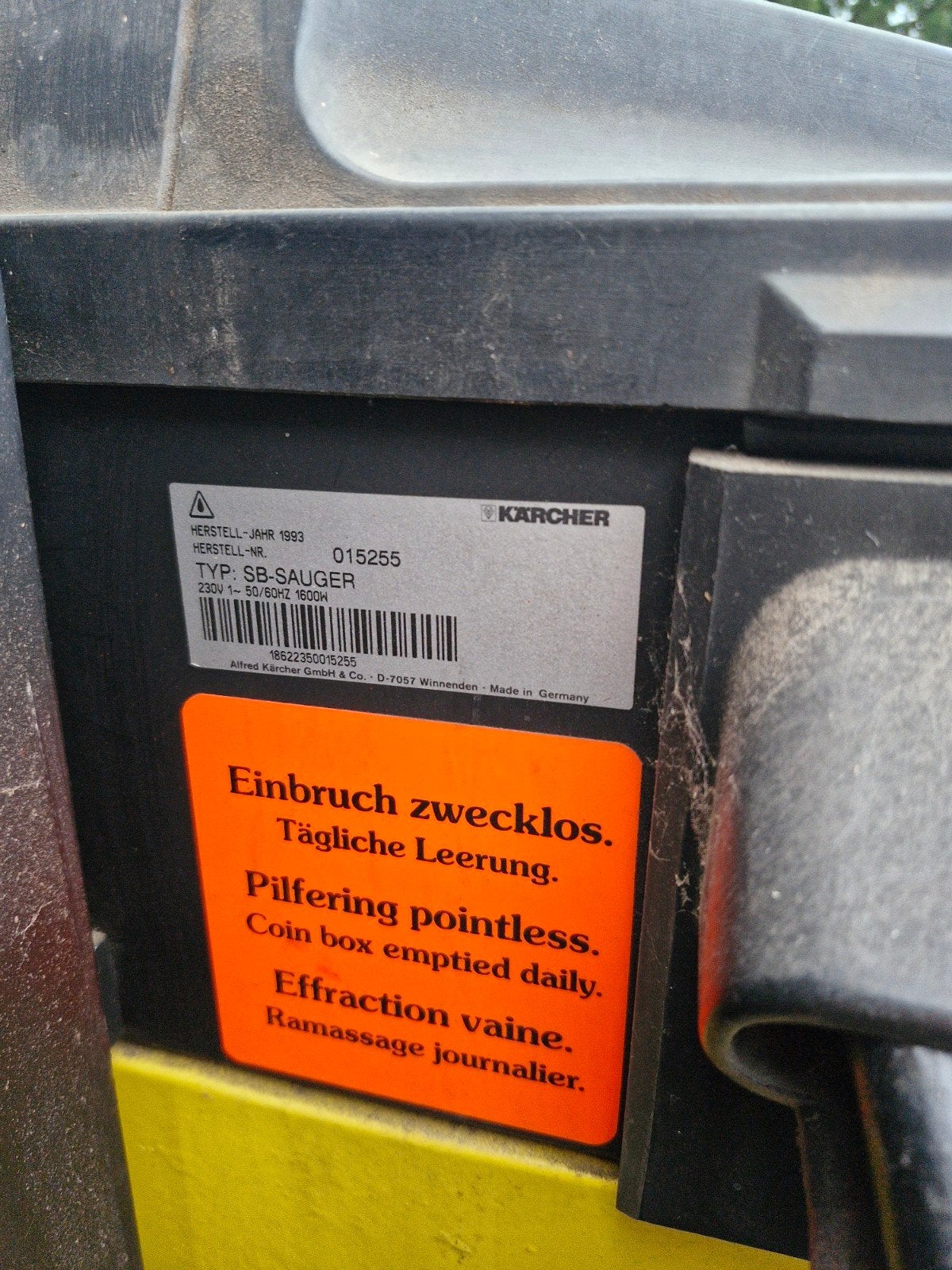 Kärcher SB-Sauger 220V Industriële Stofzuiger op Kleingeld, Witgoed en Apparatuur, Ophalen, Gebruikt, Kärcher, 1600 tot 2000 watt