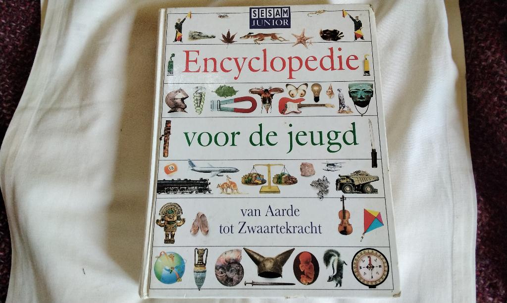 Sesam junior Encyclopedie voor de jeugd, Boeken, Encyclopedieën, Ophalen, Gelezen, Algemeen, Complete serie