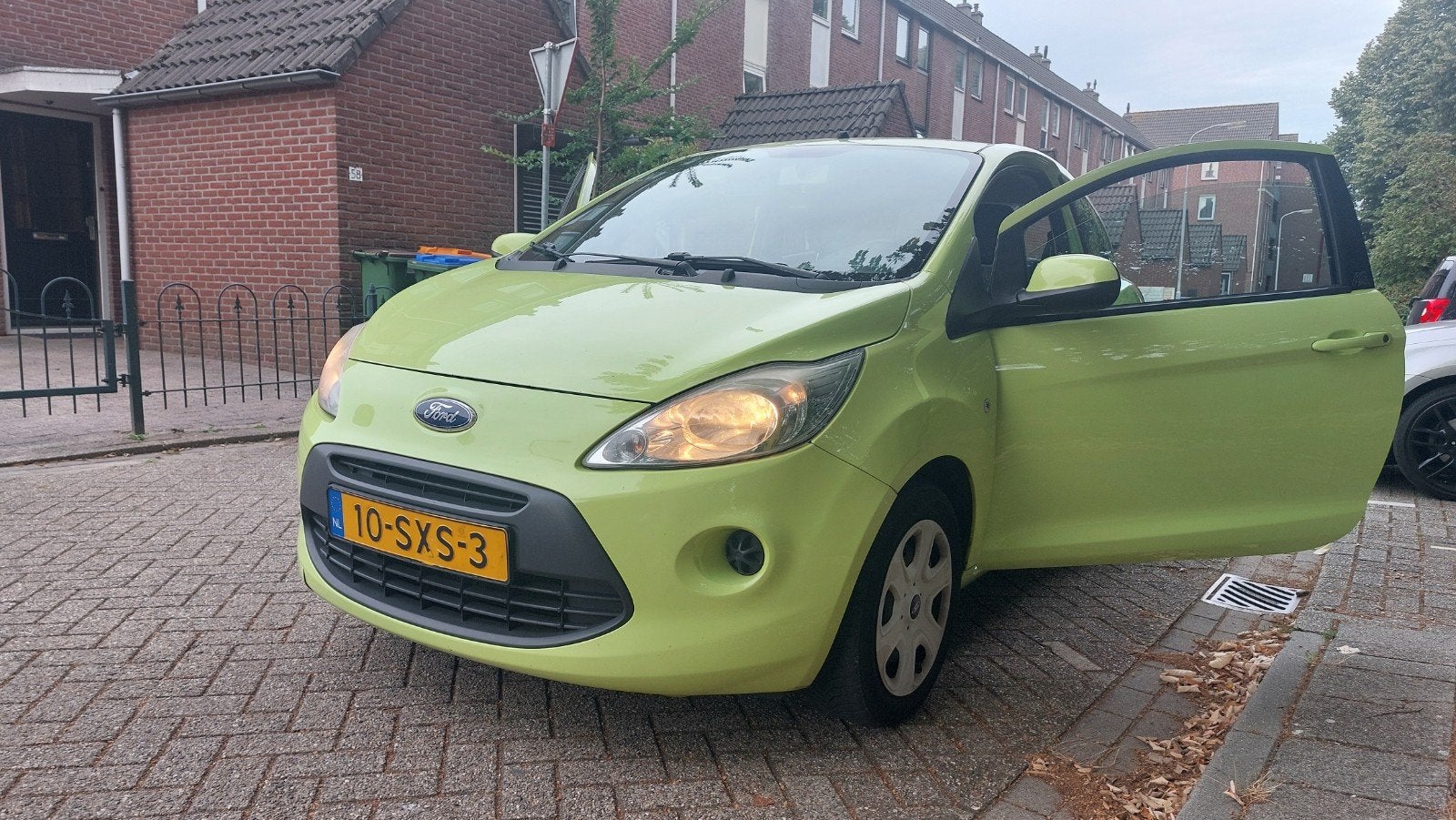 Ford Ka 1.2 69pk 2012 Groen, Voorwielaandrijving, 1242 cc, 4 cilinders, 4 stoelen