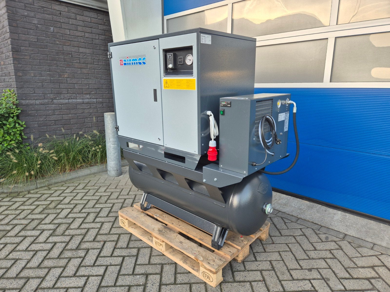 AIRMEC SILENT 705/270 DRY Zuigercomressor Transportschade!!!, Info@bolkmachinehandel.nl, Zo goed als nieuw, Italië, 10 bar of meer