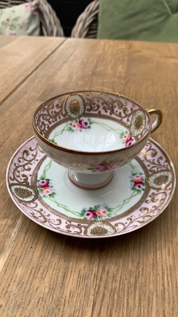 Porselein koffiekopje, Antiek en Kunst, Ophalen of Verzenden