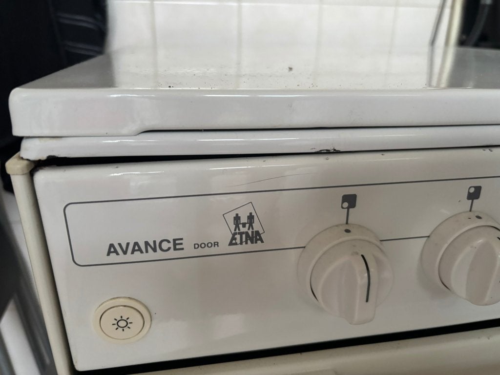 fornuis 4 pits incl oven gratis op te halen, Witgoed en Apparatuur, Ophalen, Gebruikt, Minder dan 85 cm, 4 kookzones