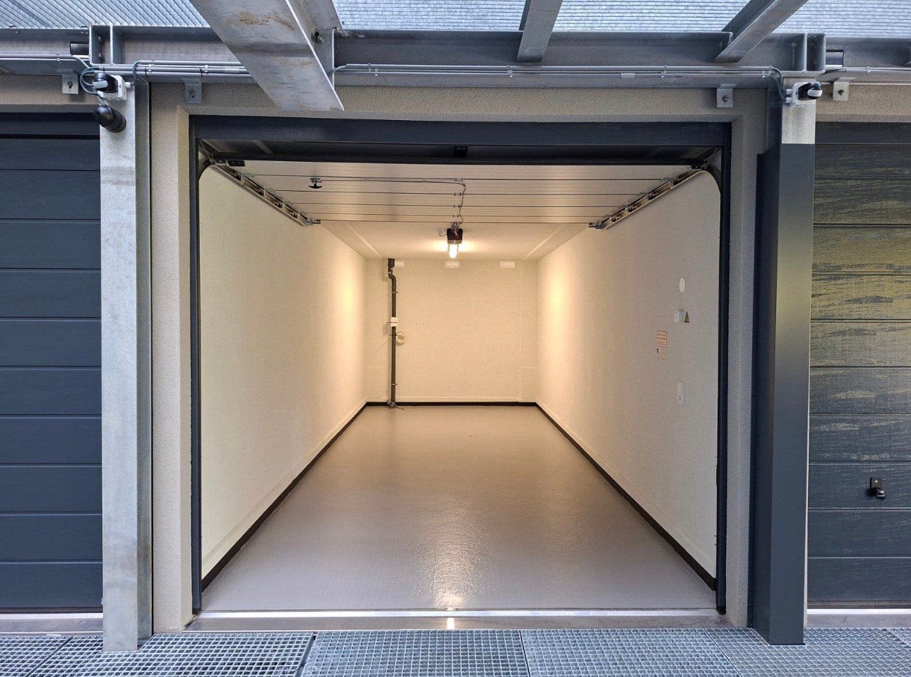 TE HUUR NIEUWBOUW GARAGEBOX RIDDERKERK – 23,7 M²!