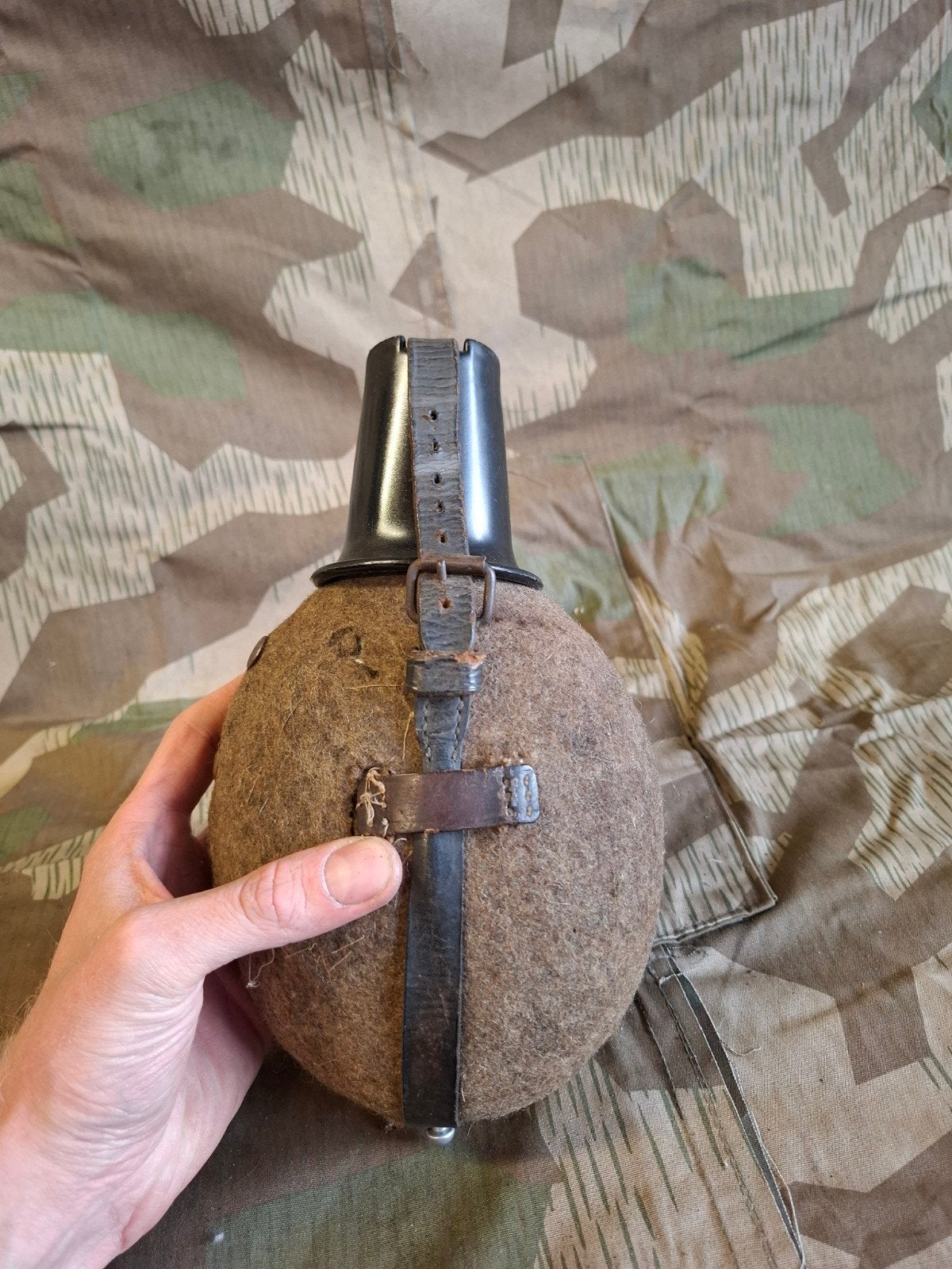 WO2 Duitse veldfles met beker 1942, Ophalen of Verzenden, Duitsland