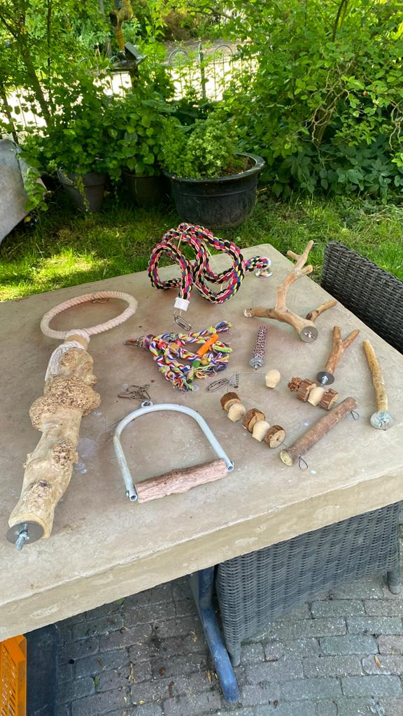 Attributen vogelkooi, Ophalen, Kooi-accessoires