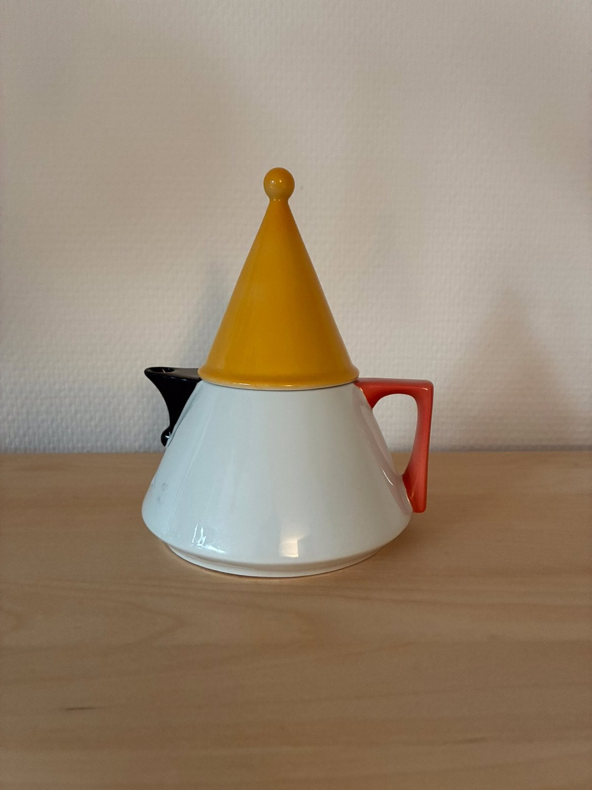 theepot 'Futura' J. Kronester x Douwe Egberts