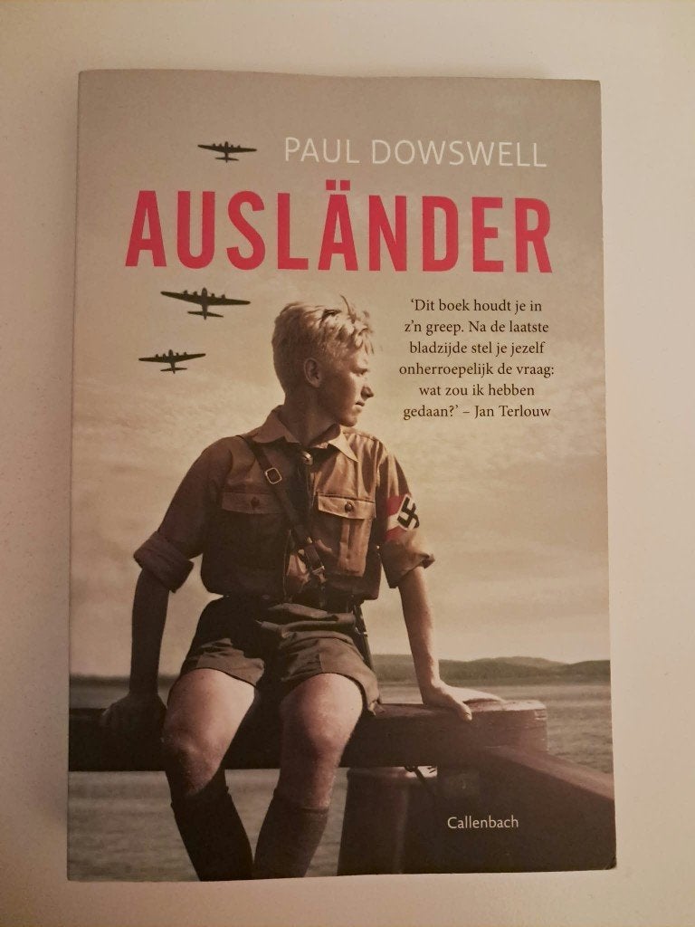Ausländer - Paul Dowsell, Gelezen, Ophalen of Verzenden, Nederland, Paul Dowsell