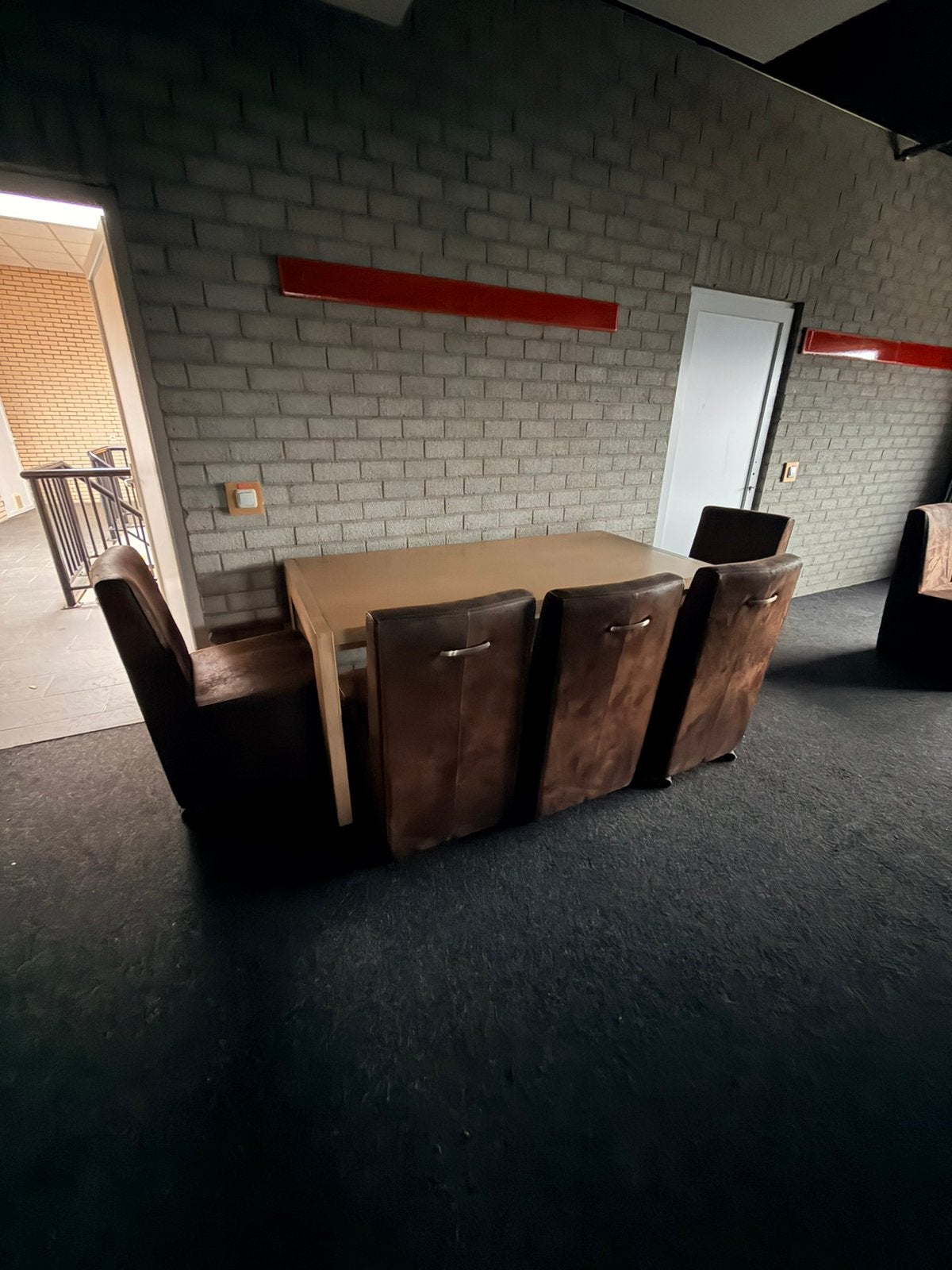 Robuuste grote Whitewash eiken tafel met 6 stoelen, Ophalen, Gebruikt, 200 cm of meer, 50 tot 100 cm