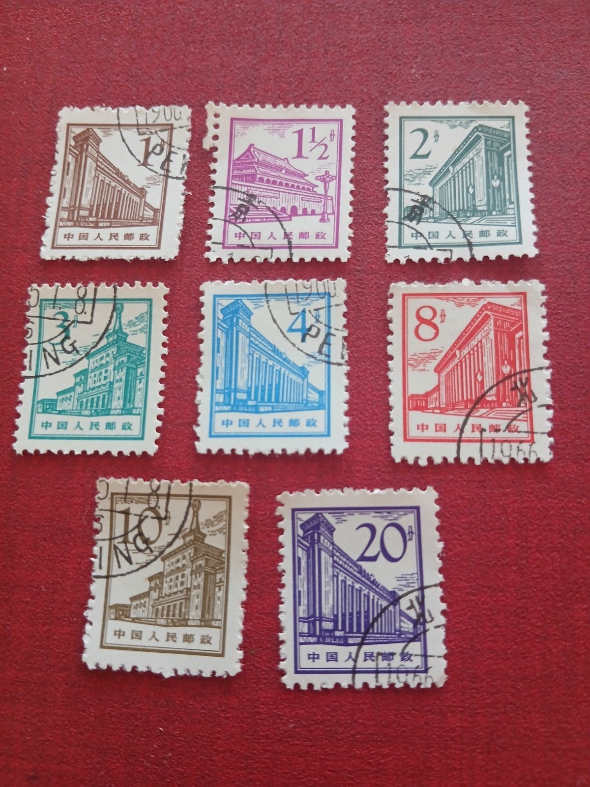 Acht gestempelde postzegels uit China, mooie conditie, Ophalen of Verzenden, Gestempeld, Oost-Azië