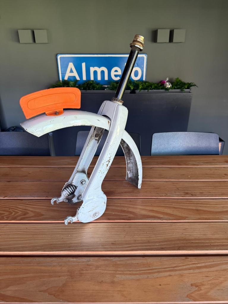 Voorvork vespa ciao, Fietsen en Brommers, Brommeronderdelen | Algemeen, Ophalen of Verzenden, Gebruikt, Frame
