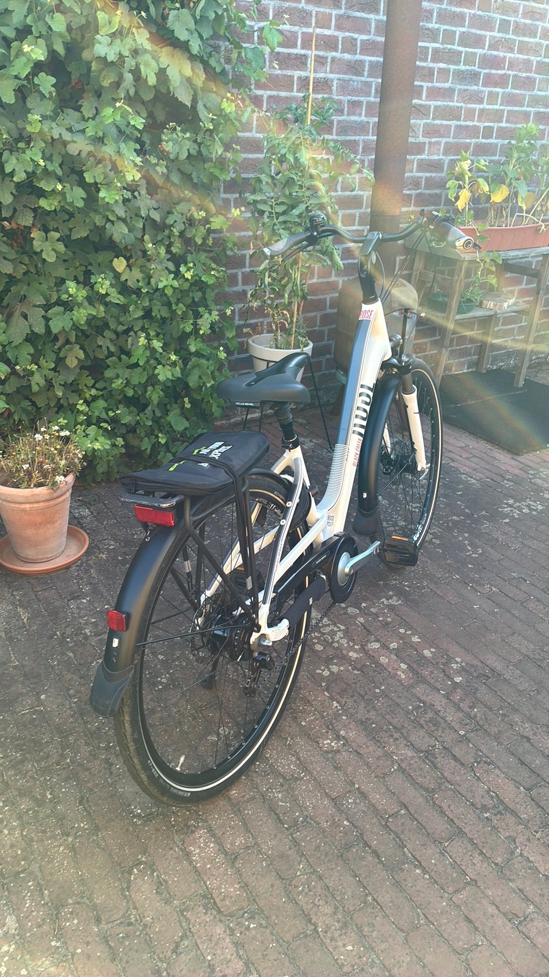 Rose Black Creek damesfiets, Gebruikt, Versnellingen, Schijfrem, Ophalen