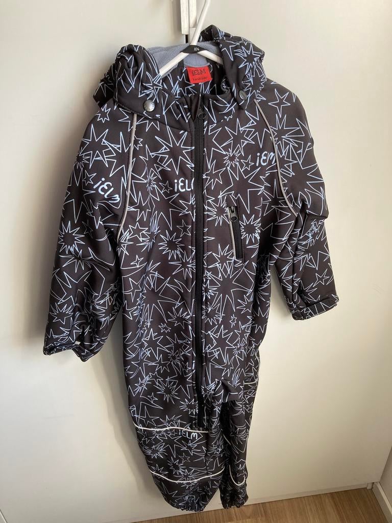 Leuk wind- en waterdicht softshell Ielm pak maat 104, Ophalen of Verzenden, Zo goed als nieuw, Jongen of Meisje