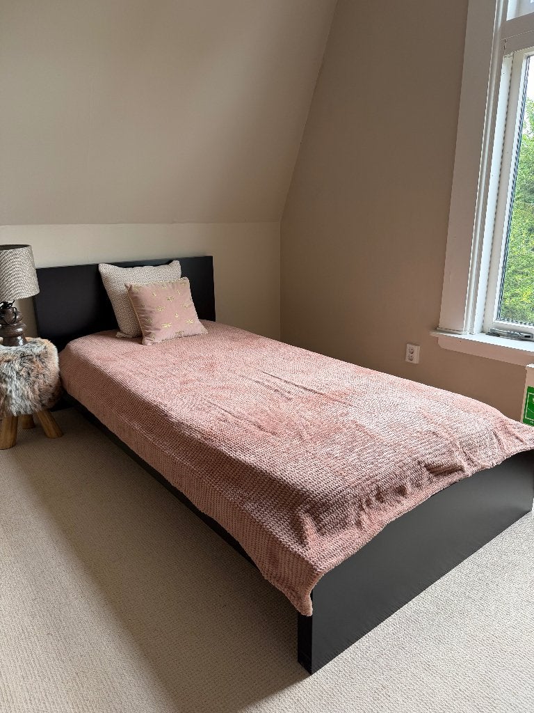 Mooi eenpersoons bed, Ophalen, Overige materialen, 100 cm, Eenpersoons
