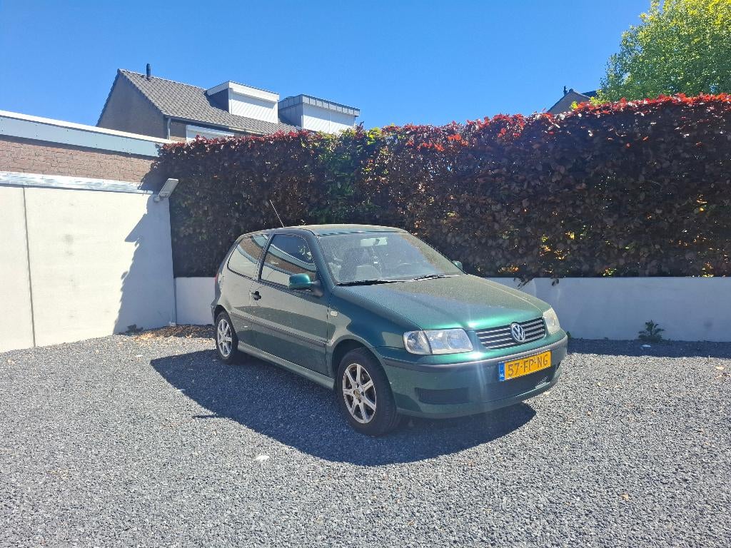 Volkswagen Polo 1.4 55KW 2000 Groen, Voorwielaandrijving, 74 pk, 31 €/maand, 4 cilinders