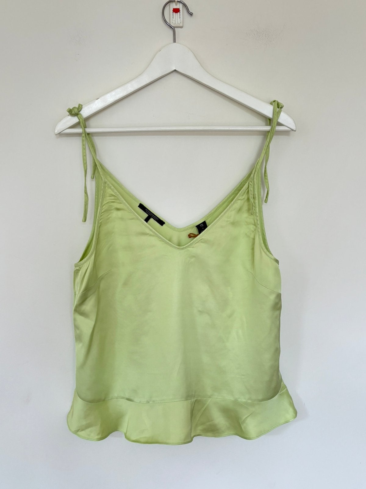Satijnen lime top maison scotch s, Kleding | Dames, Ophalen of Verzenden, Zo goed als nieuw, Groen, Zonder mouw