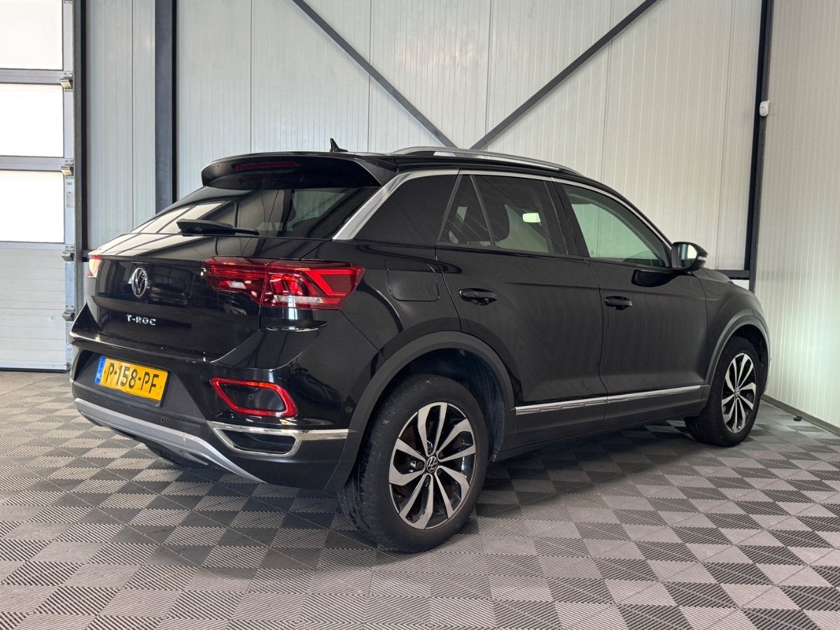 Volkswagen T-Roc 1.0 TSI | Style | Navi | Camera | IQ-Light, Auto's, Volkswagen, Gebruikt, Euro 6, Zwart, Adaptive Cruise Control